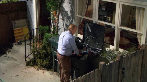 Mike & Molly Season 4 Episode 5 - Poker in the Front, Looker in the Back