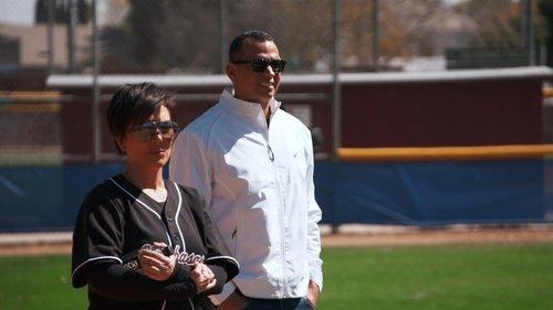 Keeping Up with the Kardashians Season 15 Episode 10 - Let's Play Ball!
