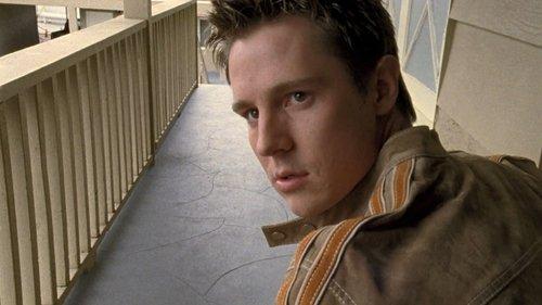 Veronica Mars Season 1 Episode 18 - Weapons of Class Destruction