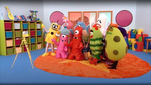 Yo Gabba Gabba! Season 3 Episode 6 - School