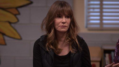 Atypical Season 2 Episode 4 - Pants on Fire