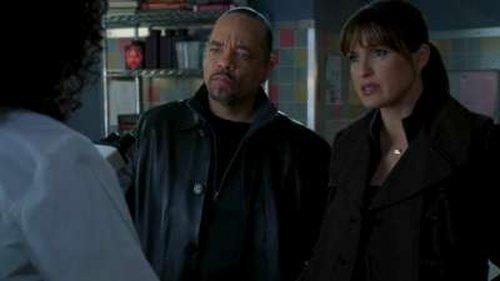 Law & Order: Special Victims Unit Season 8 Episode 13 - Loophole