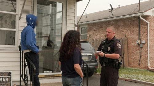 On Patrol: Live Season 2 Episode 1 - Officer Flagged Down