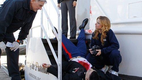 NCIS Season 8 Episode 11 - Ships in the Night