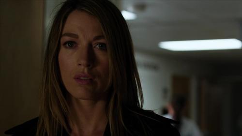 Justified Season 3 Episode 1 - The Gunfighter