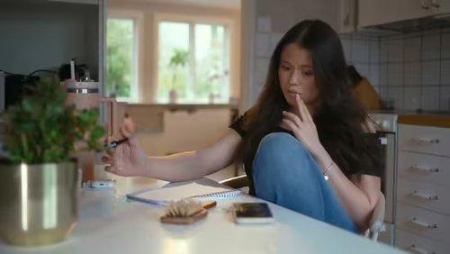 Strula Season 9 Episode 2 - Broke