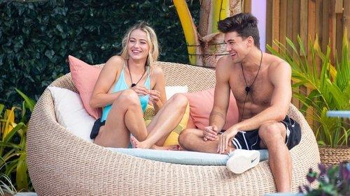 Love Island Season 1 Episode 3 - Episode 3