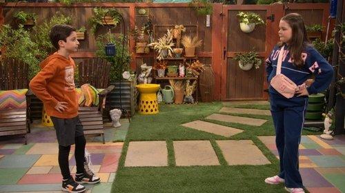 Wizards Beyond Waverly Place Season 1 Episode 13 - There's Something About the Russos