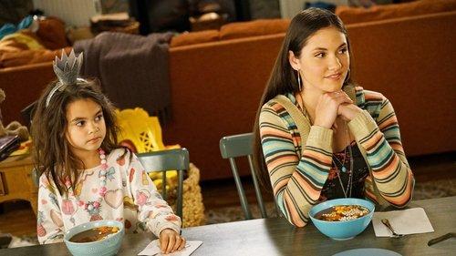 Stuck in the Middle Season 1 Episode 11 - Stuck with a Winner