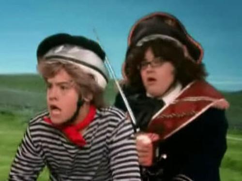 The Suite Life on Deck Season 2 Episode 30 - Breakup in Paris (2)