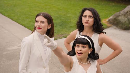 Three Busy Debras Season 2 Episode 10 - The Meteor