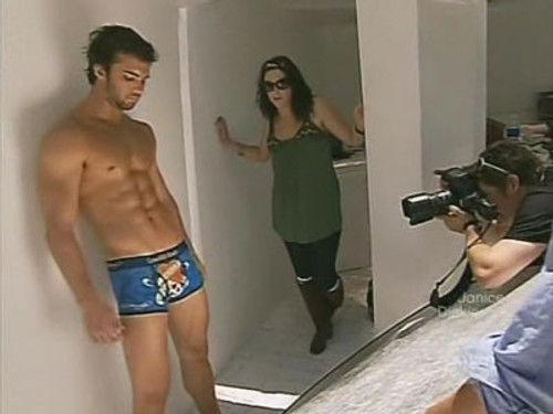 The Janice Dickinson Modeling Agency Season 4 Episode 5 - Love Is A Four-Letter Word