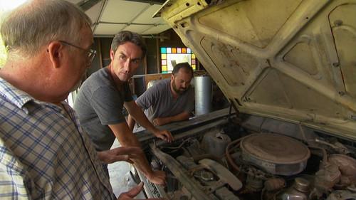 American Pickers Season 2 Episode 17 - Fairlane Fever