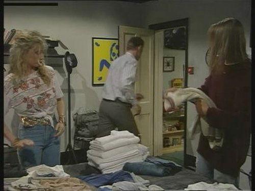 Men Behaving Badly Season 2 Episode 6 - People Behaving Irritatingly