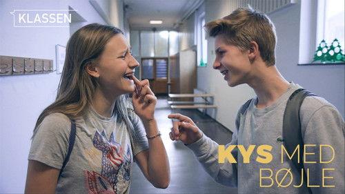 Klassen Season 2 Episode 1 - Kiss with braces