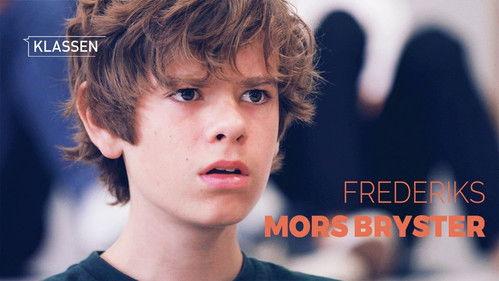 Klassen Season 3 Episode 3 - Frederik's mother's breasts