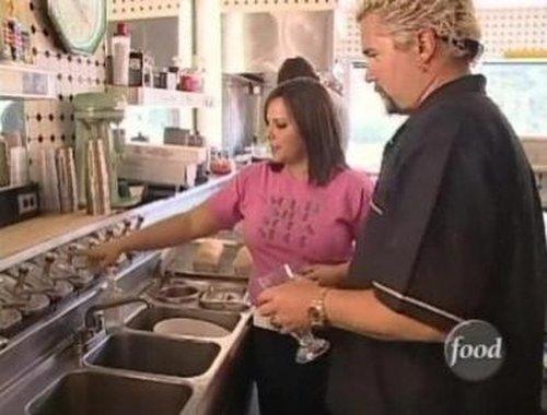 Diners, Drive-Ins and Dives Season 1 Episode 9 - Retro