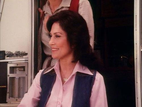 The Dukes of Hazzard Season 2 Episode 18 - Find Loretta Lynn