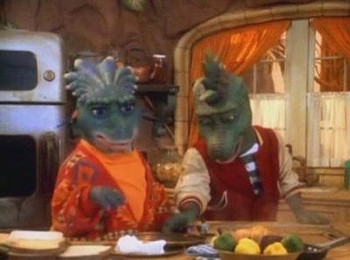 Dinosaurs Season 4 Episode 14 - Scent of a Reptile