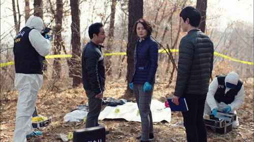 Live Season 1 Episode 9 - Episode 9