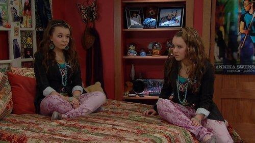 Life with Boys Season 1 Episode 22 - Blah, Blah, Blah with Boys