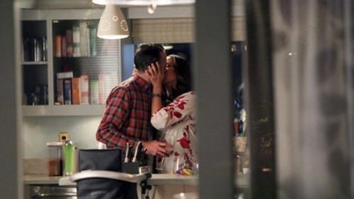 Up All Night Season 1 Episode 8 - First Night Away