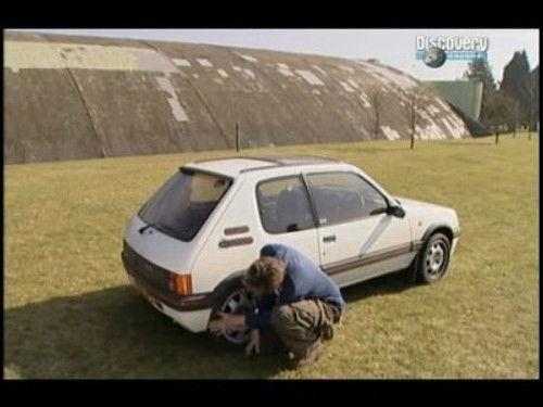 Wheeler Dealers Season 2 Episode 3 - Peugeot 205 GTi 1.9 (Part 1)