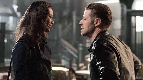 Gotham Season 3 Episode 1 - Mad City: Better to Reign in Hell...
