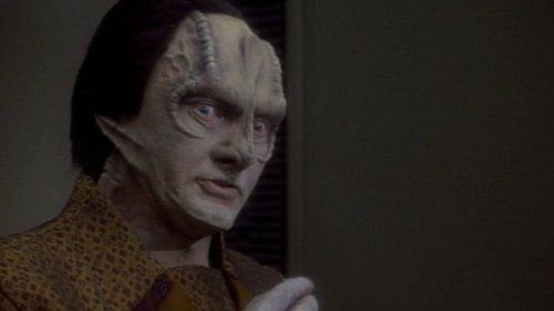 undefined Season 2 Episode 22 - The Wire