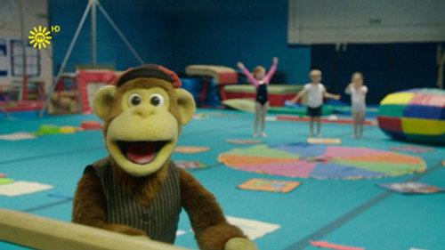 Milkshake! Monkey Season 3 Episode 3 - Gymnastics