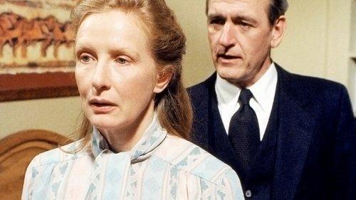 Six Feet Under Season 1 Episode 9 - Life's Too Short