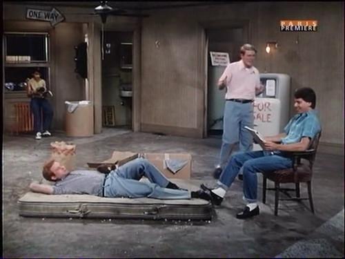 Happy Days Season 5 Episode 7 - The Apartment