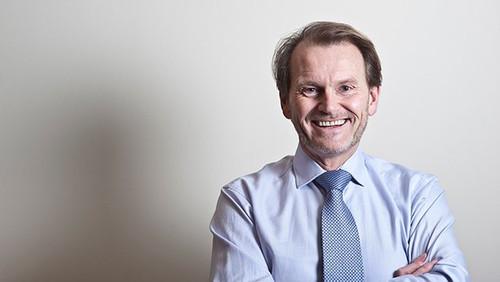 24 Hours in A&E Season 3 Episode 7 - Walk Like A Man