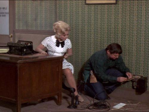 Green Acres Season 4 Episode 18 - A Day in the Life of Oliver Wendell Holmes