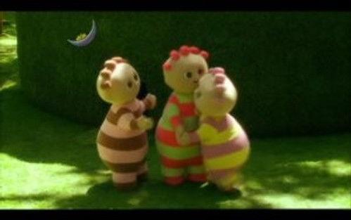 In the Night Garden Season 1 Episode 6 - The Pontipines in Upsy Daisy's Bed