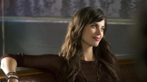 Once Upon a Time Season 3 Episode 21 - Snow Drifts