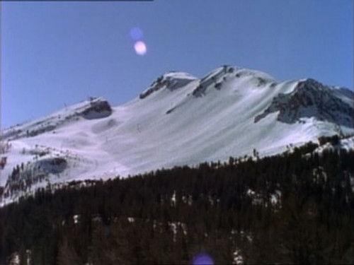 Power Rangers Season 4 Episode 16 - There's No Business Like Snow Business (2)