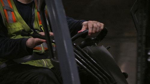 Ice Airport Alaska Season 5 Episode 1 - Flight of the Grizzly