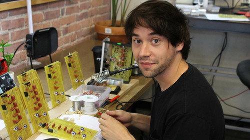 How Do They Do It? Season 14 Episode 11 - Wood Stoves, Indigo, Synthesiser