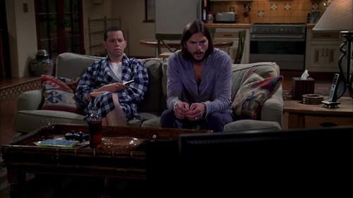 Two and a Half Men Season 9 Episode 5 - A Giant Cat Holding a Churro