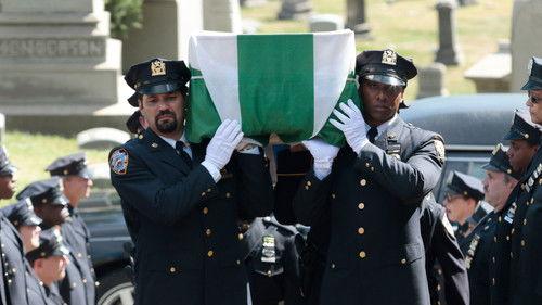 Shades of Blue Season 1 Episode 9 - Live Wire Act