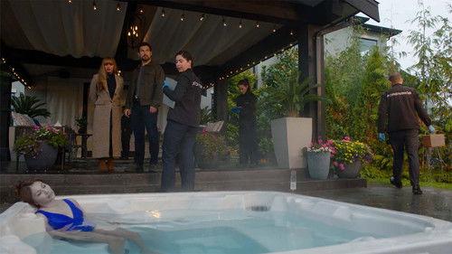 Wild Cards Season 3 Episode 5 - Hot Tub Death Machine