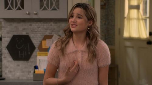 Side Hustle Season 1 Episode 9 - Chemistry Hustle