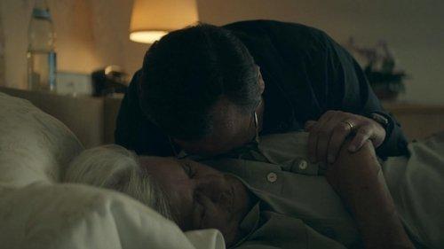 Dark Woods Season 1 Episode 3 - The Double Decker