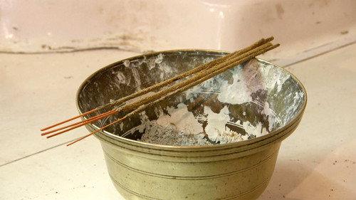 How Do They Do It? Season 12 Episode 9 - AGA Cookers, Incense Sticks, Jenever