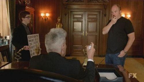 Louie Season 3 Episode 11 - Late Show (2)