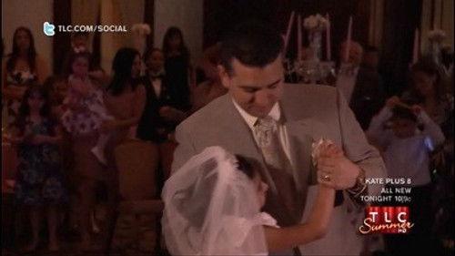 Cake Boss Season 4 Episode 17 - Competition, Complications, & Communion