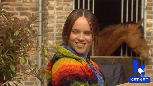 Amika Season 2 Episode 7 - De zieke straathondjes-club