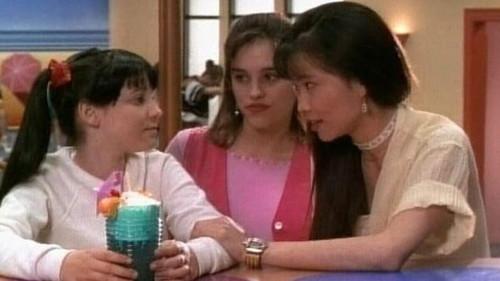 Power Rangers Season 1 Episode 15 - Big Sisters
