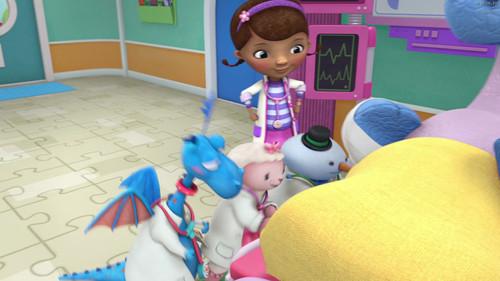Doc McStuffins Season 4 Episode 2 - First Day of Med School
